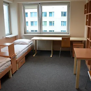 Ds Za Kolumnami Hostel Krakov